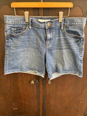 LOFT Classic Mid-Blue Denim Cutoff Shorts Sz 6